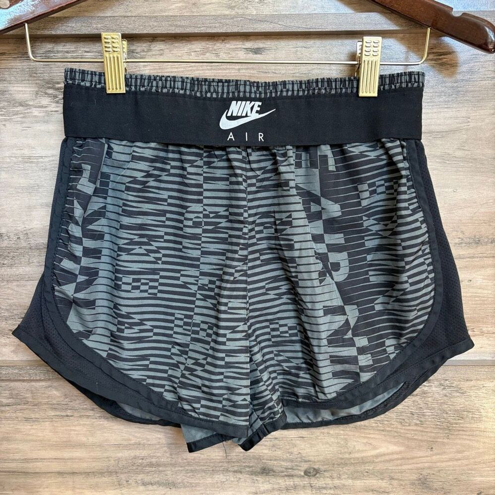 Nike AIR Dri-fit Athletic Running Shorts XS Preppy Sporty Athleisure Summer Chic